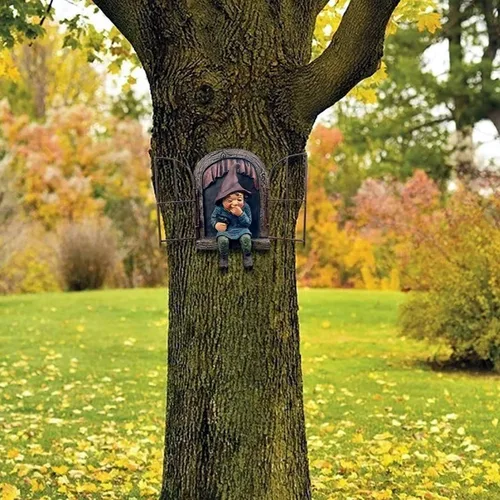 Miniatura 6 de Abrazador de árbol de elfo de 7.1 pulgadas, estatua de gnomo de jardín de hadas, figura de gnomo de resina colgante, escultura de árbol caprichosa