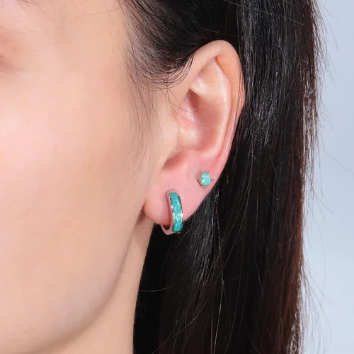 Miniatura 257 de CiNily Aretes Huggie de ópalo con bisagras, chapados en oro, hipoalergénicos, pequeños aretes de aro para mujeres, adolescentes, niñas, hombres