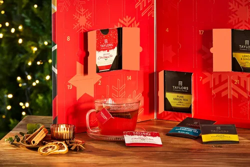 Miniatura 6 de NUEVO Calendario de Adviento navideño de té Taylors of Harrogate 2025, set de regalo – 24 días, 48 bolsitas de té – Cuenta regresiva para Navidad