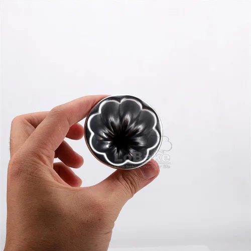 Miniatura 8 de LoBake 10 piezas de media bola de calabaza uva vollyball Shell aluminio tarta molde jalea pudín taza magdalena molde herramientas para hornear