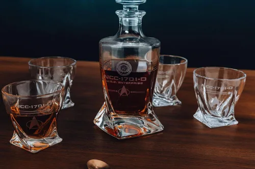 Miniatura 2 de Star Trek: The Next Generation - Juego de decantadores de whisky de 5 piezas, vasos de chupito para fiesta temática de USS Enterprise