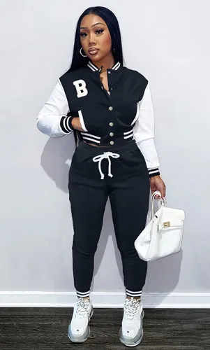 Miniatura 2 de AIIYYQB Conjunto deportivo de dos piezas para mujer con botones y chaqueta universitaria recortada
