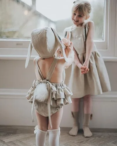 Miniatura 3 de Traje de Pascua para niñas pequeñas, mameluco bohemio con orejas de conejo, sin mangas, mameluco a juego para hermanas