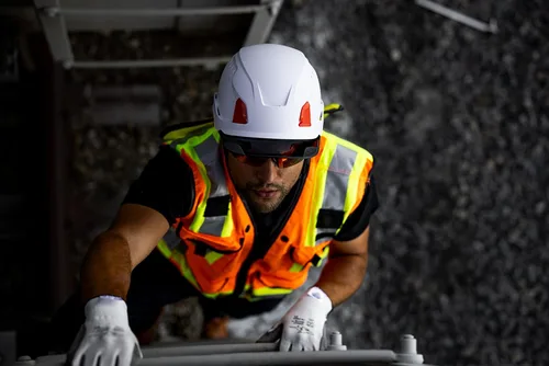 Miniatura 2 de PIP Casco de escalada industrial con ventilación Traverse con tecnología MIPS, carcasa de ABS, correa de barbilla de 4 puntos, ANSI II Blanco