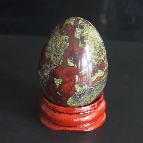 Huevo de cristal de cuarzo rosa con piedras preciosas mixtas de 1.575x1.181 in con soporte de madera para decoración del hogar (jaspe sangre de