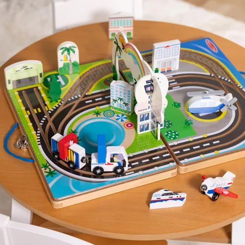 Miniatura 9 de Melissa & Doug Juego de aeropuerto para llevar, vehículos, pistas incorporadas para niños y niñas de 3 años en adelante - Certificado FSC