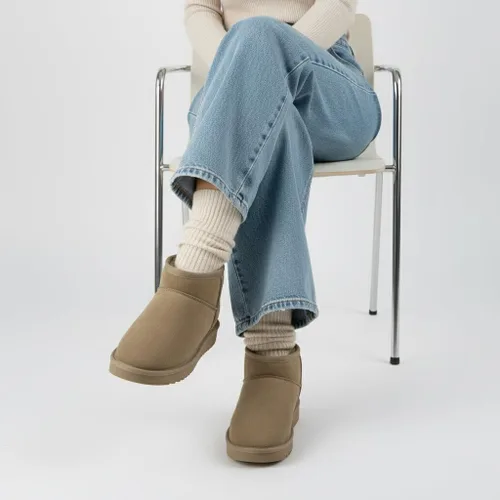 Miniatura 16 de CUSHIONAIRE, Hip 2 - Botas de nieve de gamuza auténtica para mujer, sin cordones, con cómodo forro de piel de oveja sintética + espuma viscoelástica