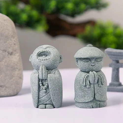 Miniatura 4 de livelyfish Estatua de monje rezante de Bosatsu de Bosatsu japonés de Buda Bosatsu Feng Shui, piedra arenisca feliz/sonriente en miniatura, adorno