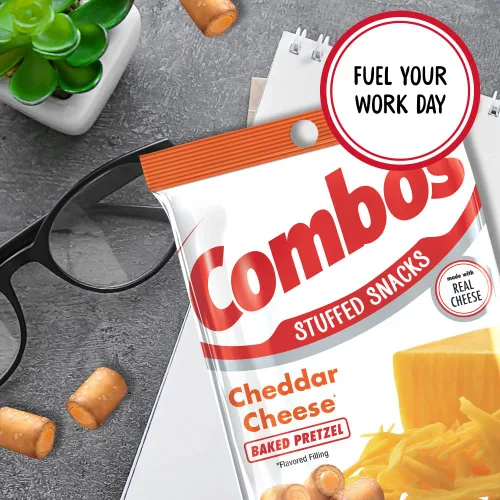 Miniatura 5 de COMBOS Paquetes de bocadillos horneados con pretzel de queso cheddar, bocadillos de galletas de queso, bolsa de 6.3 onzas, caja a granel