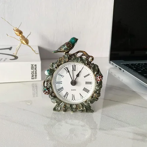 Miniatura 6 de Silent Mini reloj de mesa analógico vintage con cuerpo de metal pintado a mano y núcleo sin tictac funciona con pilas para estante, dormitorio