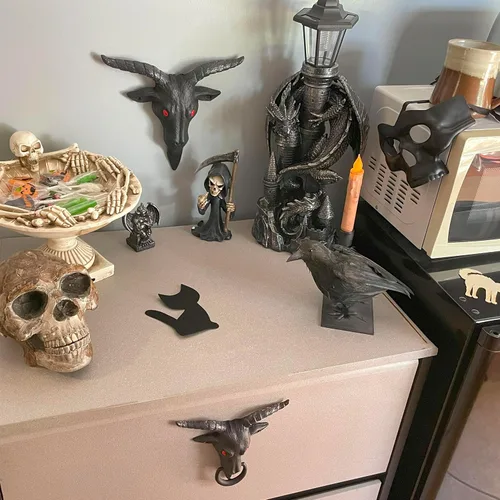 Miniatura 5 de Baphomet Sabbatic de hierro fundido esmaltado negro, cabeza de cabra decorativa, decoración de entrada del hogar, 6.5 pulgadas de alto, adorno