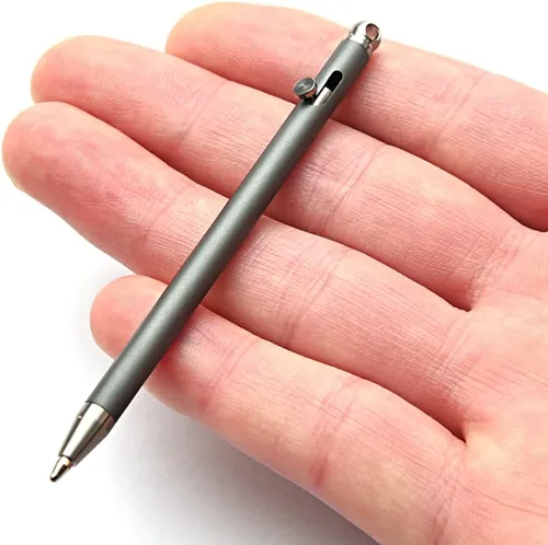 Miniatura 2 de Mini Titanium Creative Signature Pen Bolt Action Pen Cool Llavero Accesorios Gadgets útiles Herramienta al aire libre (gris)
