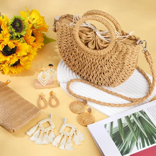 Miniatura 4 de Sweetude Bolso de mano de paja para mujer, juego de aretes de ratán, bolsa de paja de verano, playa, bolso bohemio, cartera tejida para vacaciones