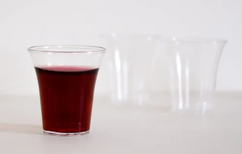 Miniatura 2 de Grace, vasos para comunión, caja de 1000 unidades, desechables de plástico, se ajustan a las charolas estándar de la Sagrada Comunión