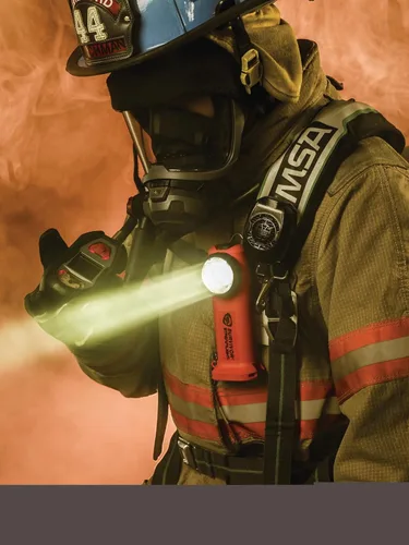 Miniatura 4 de Streamlight 90500 Survivor Linterna de ángulo recto recargable de 175 lúmenes para bomberos con clasificación de seguridad, sin cargador, naranja