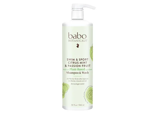 Babo Botanicals Swim & Sport - Champú y lavado de menta cítrica y maracuyá - Limpiador purificador para cabello y cuerpo, elimina el cloro y el
