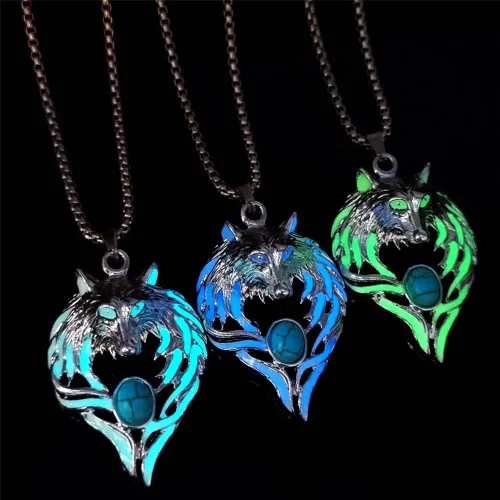 Miniatura 4 de Collar de lobo para mujeres y hombres, collar luminoso con colgante de cabeza de lobo vikingo, regalo de Halloween, joyería que brilla