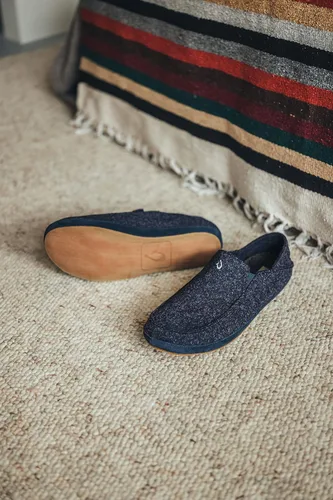 Miniatura 6 de OLUKAI Moloa Hulu - Pantuflas de mezcla de lana para hombre, zapatos de punto suaves y jaspeados, zorros de piel de gamuza, diseño de tacón caído