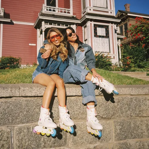 Miniatura 4 de C SEVEN C7skates - Patines en línea nostálgicos para mujeres y adultos Arco iris