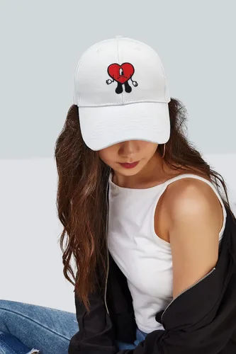 Miniatura 2 de Gorro de béisbol de algodón con diseño de conejo de Bad Rabbit Reggaeton Happy Easter unisex bordado ajustable