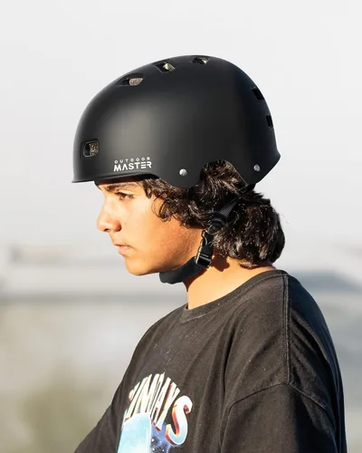 Miniatura 6 de OutdoorMaster Casco de Patineta y Ciclismo - Beetles Snug, Casco de Bicicleta para Adultos, Jóvenes y Niños - Dos Forros Extraíbles, Ventilación