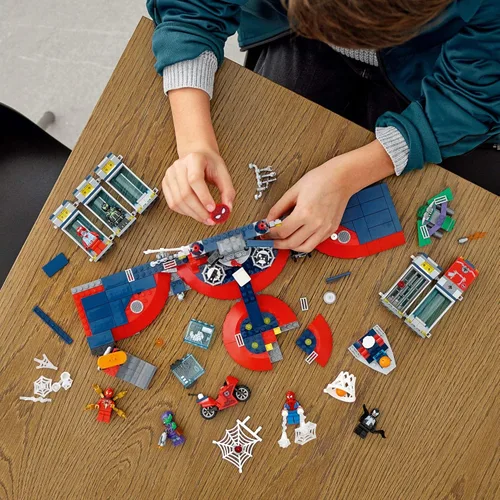Miniatura 6 de LEGO Marvel Spider-Man Attack on The Spider Lair 76175 - Juguete de construcción genial, con la sede de Spider-Man; incluye Spider-Man, Duende Verde