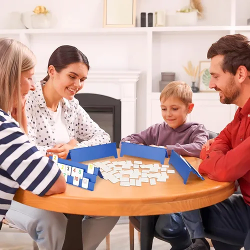 Miniatura 2 de Point Games Rummy Cube - Juego de edición para 6 jugadores, juego familiar clásico, a partir de 8 años con más azulejos, seis bastidores, ideal
