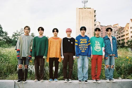 Miniatura 5 de ENHYPEN Dimension : Dilemma 1st Album SCYLLA Ver 1p Folding Poster On Pack+PhotoBook+Lyric Book+1p PhotoCard+1p Hologram PhotoCard+1p