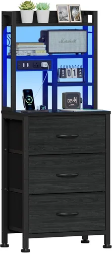 Furnulem - Mesita alta con 3 cajones de tela y luces LED, mesita de noche con estantería, mesas de noche de 45.3 pulgadas de altura con puertos USB