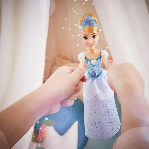 Miniatura 6 de Disney Princess Royal Shimmer - Muñeca de Cenicienta, muñeca de moda con falda y accesorios, juguete para niños a partir de 3 años