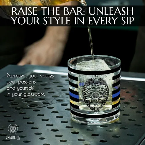 Miniatura 2 de Greenline Goods Thin Blue Line - Vasos clásicos de 10 onzas con diseño de oficial de policía, whisky, estilo antiguo, con gráficos de bandera