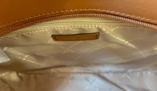 Miniatura 9 de Michael Kors - Bolso tote Jet Set Travel grande con cadena para el hombro