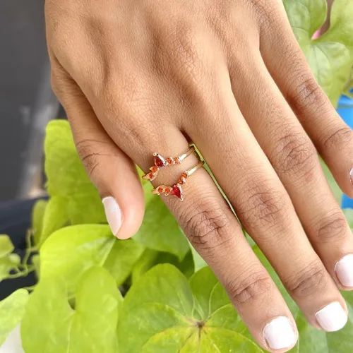Miniatura 7 de Anillo de compromiso con forma de corona de granate rojo para mujer, anillo de compromiso con acabado de oro de 14 quilates