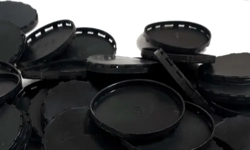 Miniatura 3 de Generic Tapones para barriles-100pcs. Protege el llenado y la válvula de tus barriles con una tapa de barril ventilada. Material: plástico (negro)