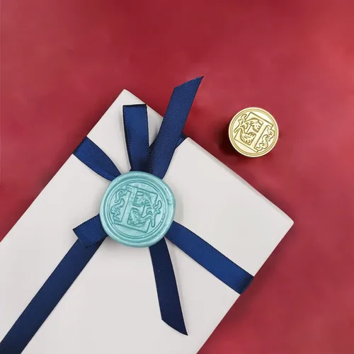 Miniatura 7 de Sello clásico de cera para sellar varios alfabetos, cabeza de latón, mango de madera, sellos para tarjetas, sobres, regalo (sello, letra E)
