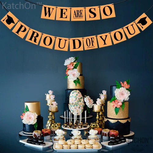 Miniatura 7 de KatchOn, Cartel con texto en inglés «We Are So Proud Of You» – Grande, 14 pies, No DIY Cartel de felicitaciones, decoraciones de graduación negro
