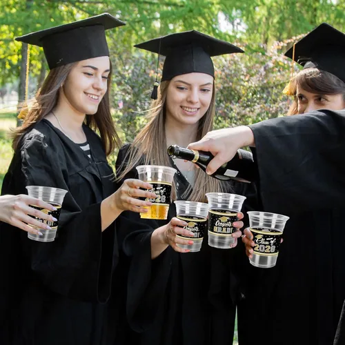 Miniatura 7 de Gatherfun Decoraciones de graduación 2026-100 piezas de vasos de plástico de graduación negros y dorados de 16 onzas para fiesta de graduación