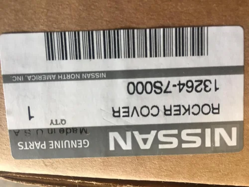 Miniatura 3 de Genuine Nissan Parts - Tapa de válvula Rt (13264-7S000)