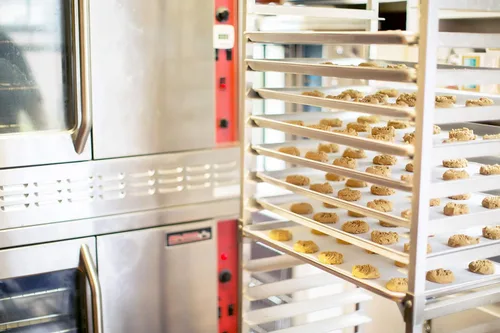 Miniatura 6 de Eban's Galletas frescas horneadas sin gluten – 24 galletas grandes (2 cajas de 12) – suaves y masticables, envueltas individualmente, gourmet, sin