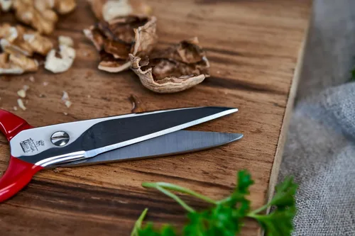 Miniatura 5 de Zwilling 43924-200 - Tijeras de cocina clásicas de acero inoxidable, color rojo, fabricadas en Alemania
