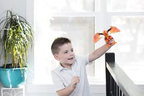 Miniatura 2 de Schleich Eldrador Creatures - Figura de acción de 17,8 cm de águila de fuego - Figura de grifo de lava con alas móviles para niños y niñas - Figuras