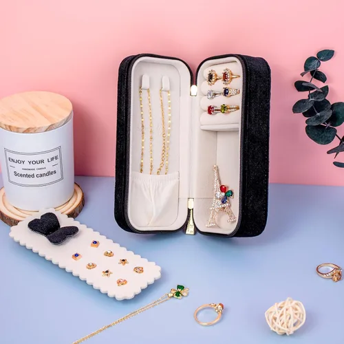 Miniatura 4 de SANQIANWAN Joyero de viaje de terciopelo de felpa para mujer, lujoso, esponjoso, portátil, pequeño, pequeño, joyero, para aretes, anillos, soporte