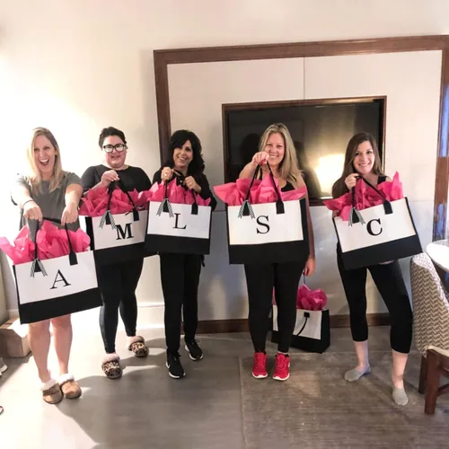 Miniatura 3 de MRYUWB Bolsa grande de lona personalizada con inicial para mujer, bolsa de cumpleaños de boda, bolsa de playa bordada con monograma