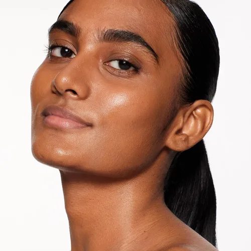 Miniatura 4 de Shiseido RevitalEssence Skin Glow Foundation SPF 30 - Buildable, Medium Coverage - 24-HR Hydration & 12-HR Wear - Transfer, Crease & Fade Resistant