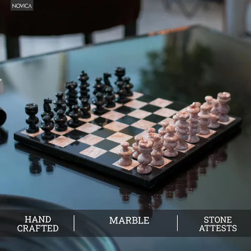 Miniatura 4 de NOVICA Juegos de ajedrez decorativos de mármol, negro, 'Glorious Battle