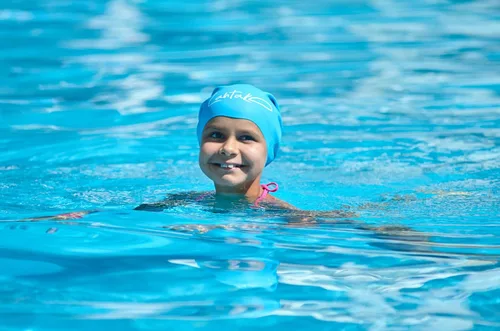 Miniatura 7 de Kids Swim Cap for Long Hair - Comfortable Fit Silicone Swimming Hat for Girls & Boys with Curly Hair, Braids, or Dreadlocks - Durable & Easy to Wear