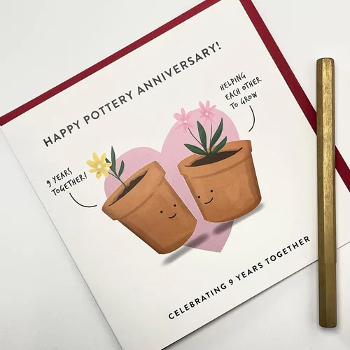 Miniatura 3 de Old English Co. Tarjeta de aniversario de boda para marido y esposa, bonita tarjeta de felicitación de aniversario de cerámica, humor de broma