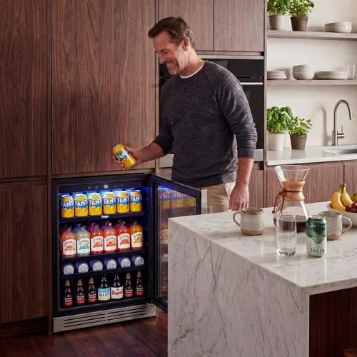 Miniatura 7 de Yeego Refrigerador de bebidas y refrigerador de bebidas, 24 pulgadas, 180 latas, puerta de vidrio, 34-54℉ bajo mostrador, refrigerador integrado