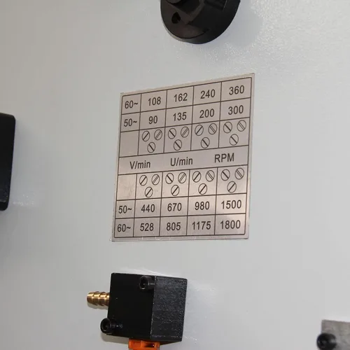 Miniatura 8 de KAKA INDUSTRIAL Prensa de taladro de piso, oscilación de 26 pulgadas, perforación máxima de 1.57 pulgadas, 2.2 kW 220 V trifásica, 8 velocidades