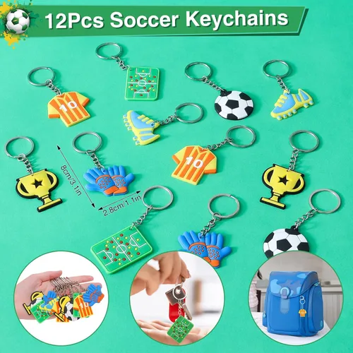 Miniatura 3 de Winrayk Juego de 12 regalos de fiesta de fútbol para niños, suministros de cumpleaños deportivos, bolsas de regalo no tejidas, pulsera de palmada